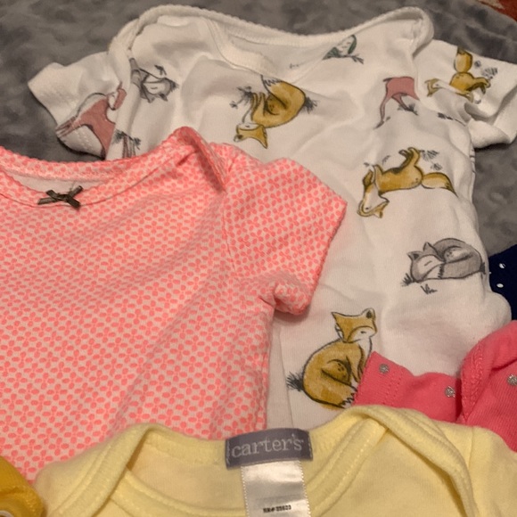 Carters 6M Onesies bundle lot - Picture 9 of 10
